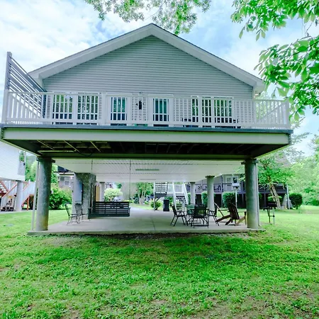 Creekside Cottage By Eden Crest